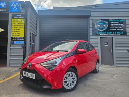 TOYOTA AYGO 1.0 VVT-i x-play Euro 6 5dr