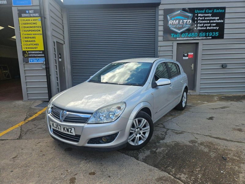 VAUXHALL ASTRA 1.8i 16v Elite 5dr